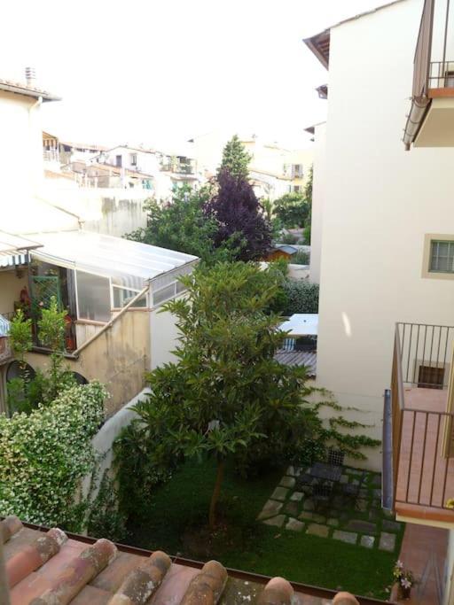 Romantic Apt In San Frediano Florencia Exterior foto