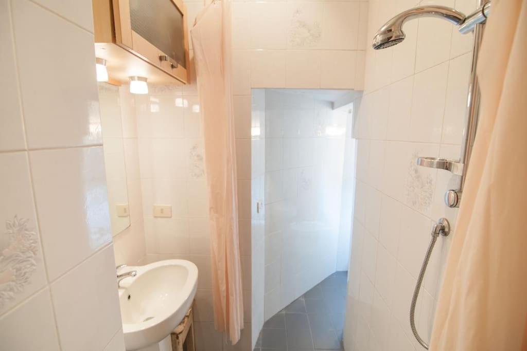 Romantic Apt In San Frediano Florencia Exterior foto