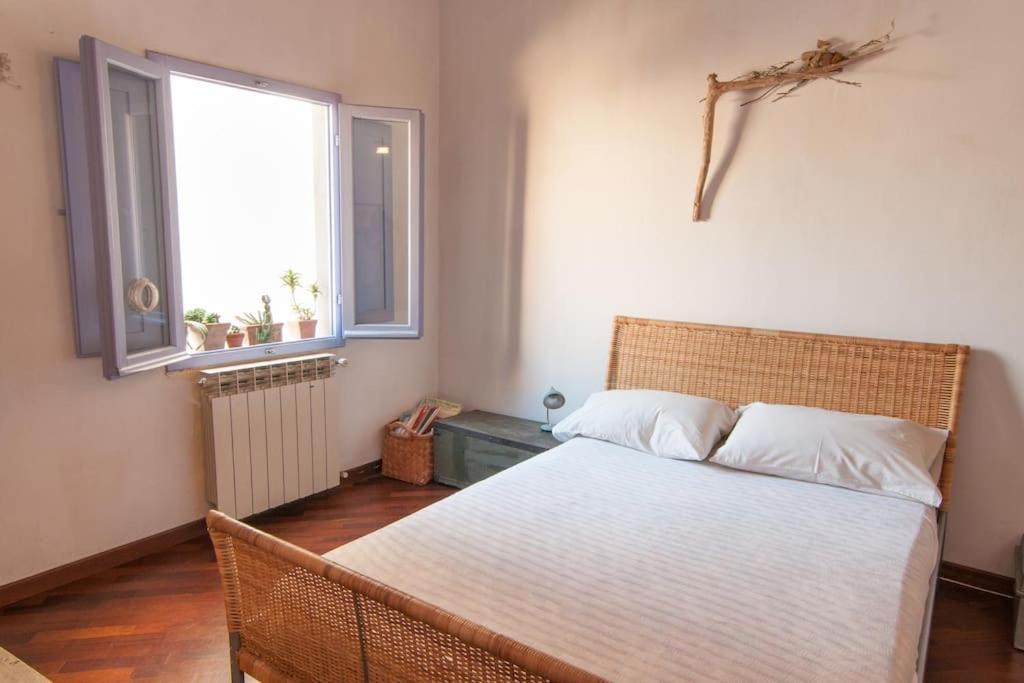 Romantic Apt In San Frediano Florencia Exterior foto