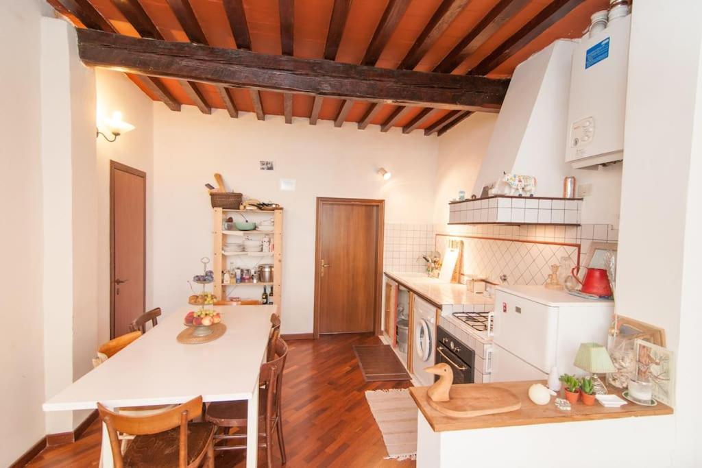 Romantic Apt In San Frediano Florencia Exterior foto